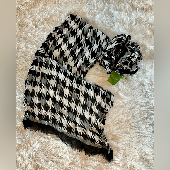 NWT Vera Bradley Houndstooth Scarf - Picture 2 of 4